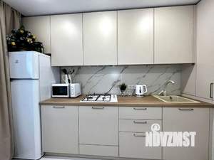 1-к квартира, посуточно, 42м2, 6/10 этаж