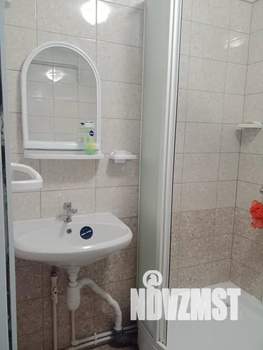 Студия квартира, посуточно, 34м2, 1/3 этаж