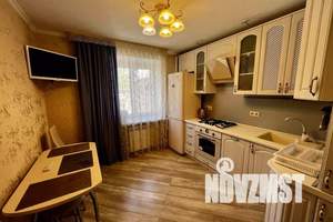2-к квартира, посуточно, 60м2, 1/10 этаж