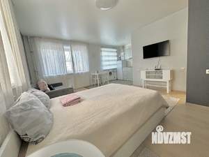 Студия квартира, посуточно, 31м2, 1/4 этаж