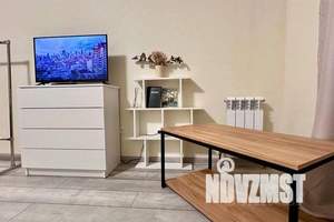 1-к квартира, посуточно, 42м2, 1/10 этаж