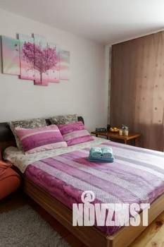 1-к квартира, посуточно, 42м2, 5/10 этаж