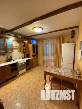 3-к квартира, посуточно, 94м2, 1/9 этаж