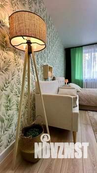 1-к квартира, посуточно, 42м2, 1/1 этаж