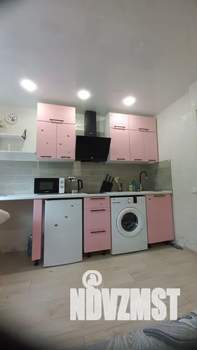 Студия квартира, посуточно, 14м2, 2/5 этаж