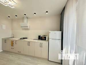 1-к квартира, посуточно, 42м2, 2/10 этаж