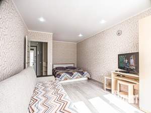 1-к квартира, посуточно, 43м2, 4/10 этаж