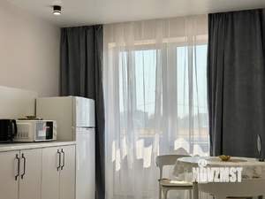 1-к квартира, посуточно, 42м2, 2/10 этаж