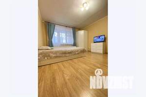 1-к квартира, посуточно, 44м2, 6/9 этаж