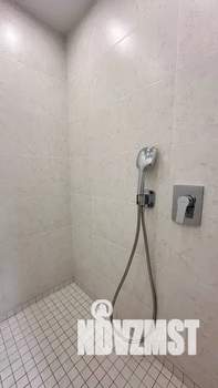 Студия квартира, посуточно, 53м2, 1/5 этаж