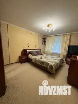 3-к квартира, посуточно, 94м2, 1/9 этаж