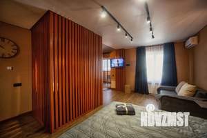 1-к квартира, посуточно, 50м2, 3/10 этаж