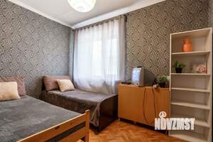 3-к квартира, посуточно, 46м2, 1/1 этаж