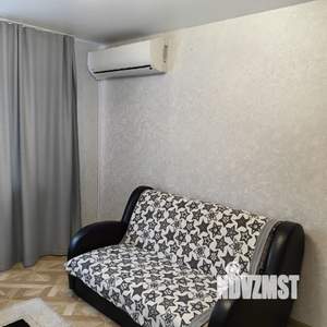 1-к квартира, посуточно, 44м2, 4/10 этаж
