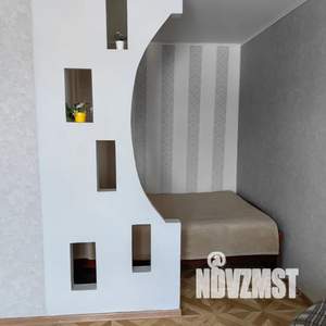 1-к квартира, посуточно, 38м2, 7/10 этаж