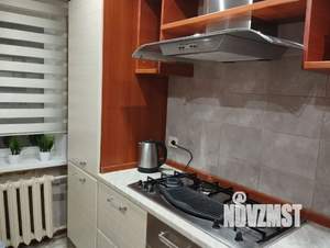 1-к квартира, посуточно, 46м2, 1/9 этаж