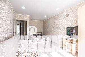 1-к квартира, посуточно, 44м2, 4/10 этаж