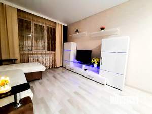 1-к квартира, посуточно, 43м2, 1/1 этаж