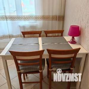 1-к квартира, посуточно, 43м2, 1/1 этаж