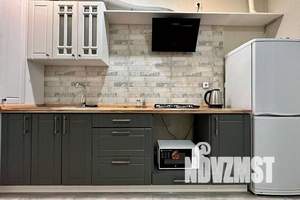 1-к квартира, посуточно, 42м2, 1/10 этаж