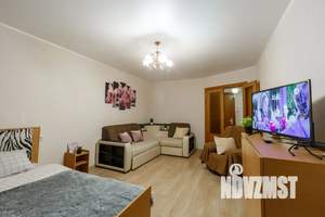 1-к квартира, посуточно, 42м2, 8/10 этаж