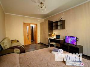 1-к квартира, посуточно, 42м2, 1/1 этаж