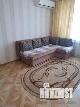 1-к квартира, посуточно, 38м2, 7/10 этаж