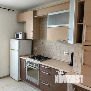 1-к квартира, посуточно, 38м2, 7/10 этаж