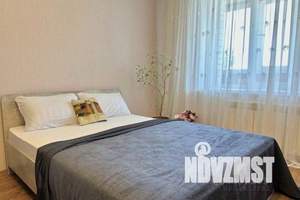 1-к квартира, посуточно, 39м2, 3/10 этаж