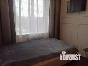 Студия квартира, посуточно, 34м2, 1/3 этаж