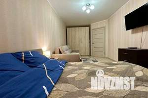 1-к квартира, посуточно, 42м2, 4/10 этаж