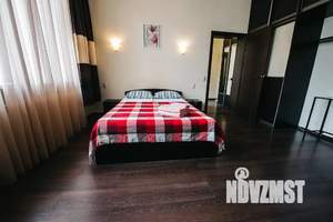 1-к квартира, посуточно, 38м2, 4/4 этаж