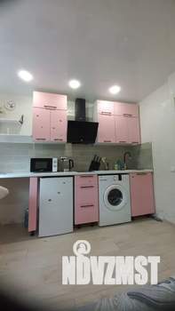 Студия квартира, посуточно, 14м2, 2/5 этаж