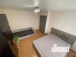 1-к квартира, посуточно, 42м2, 7/10 этаж