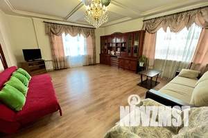 4-к квартира, посуточно, 130м2, 4/4 этаж