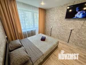 1-к квартира, посуточно, 42м2, 6/9 этаж