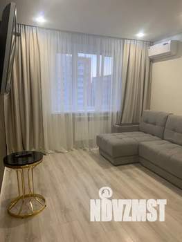 1-к квартира, посуточно, 48м2, 5/10 этаж