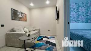 1-к квартира, посуточно, 35м2, 2/10 этаж