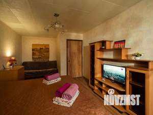 1-к квартира, посуточно, 42м2, 7/9 этаж