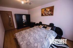 3-к квартира, посуточно, 100м2, 1/1 этаж