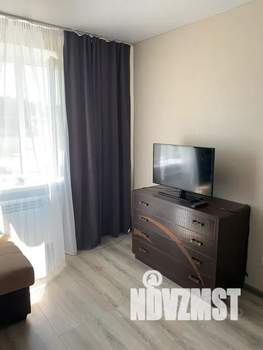 1-к квартира, посуточно, 42м2, 2/10 этаж