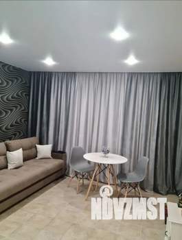 Студия квартира, посуточно, 35м2, 1/2 этаж