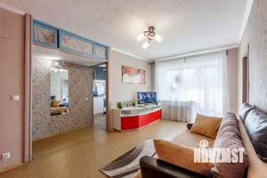 3-к квартира, посуточно, 46м2, 1/1 этаж