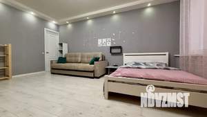 Студия квартира, посуточно, 30м2, 1/5 этаж