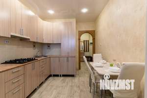 1-к квартира, посуточно, 41м2, 4/8 этаж
