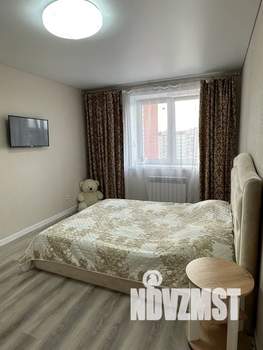 1-к квартира, посуточно, 42м2, 7/10 этаж