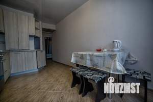 1-к квартира, посуточно, 48м2, 6/10 этаж