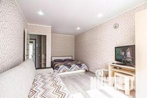 1-к квартира, посуточно, 44м2, 4/10 этаж