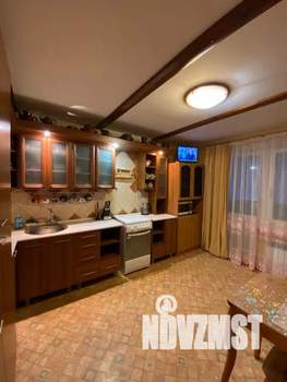 3-к квартира, посуточно, 94м2, 1/9 этаж