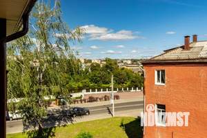 1-к квартира, посуточно, 40м2, 3/3 этаж